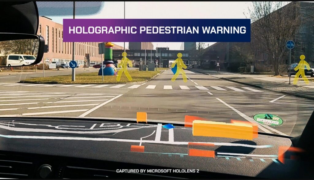 El modo de plataforma en movimiento, combinado con los datos de posición del vehículo, permite utilizar HoloLens 2 de nuevas maneras.